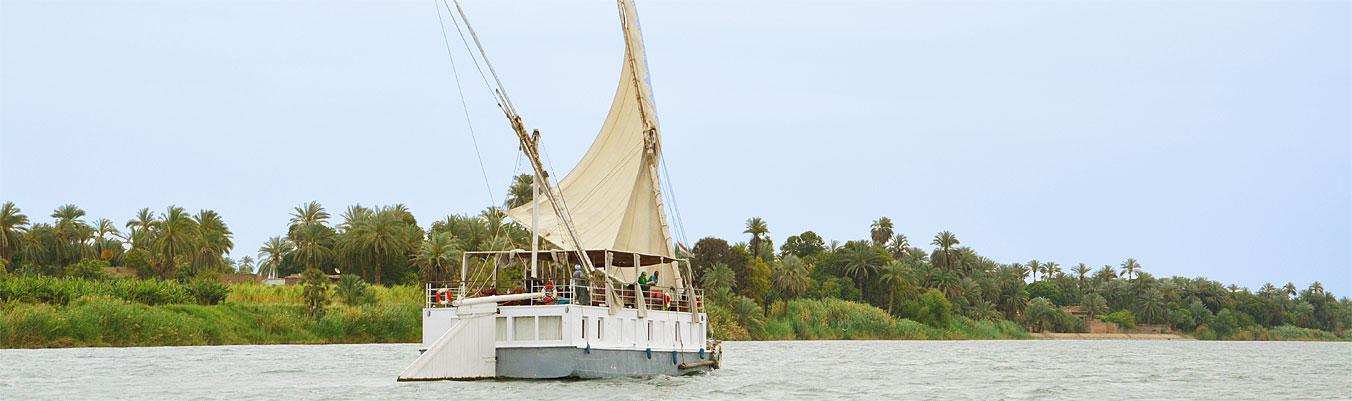 Segelkreuzfahrten auf dem Nil im komfortablen Großsegler